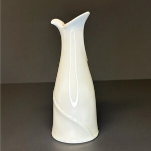 Vintage DANSK 1970’s Danish Modern Dove Vase Porcelain by Gunnar Cyren MCM EUC